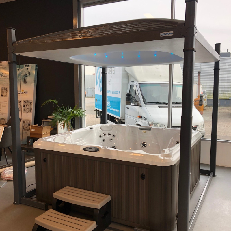 Master Spas® | Michael Phelps Legend Series | Jacuzzi | LSX 700 | 214 x 214 x 97 cm